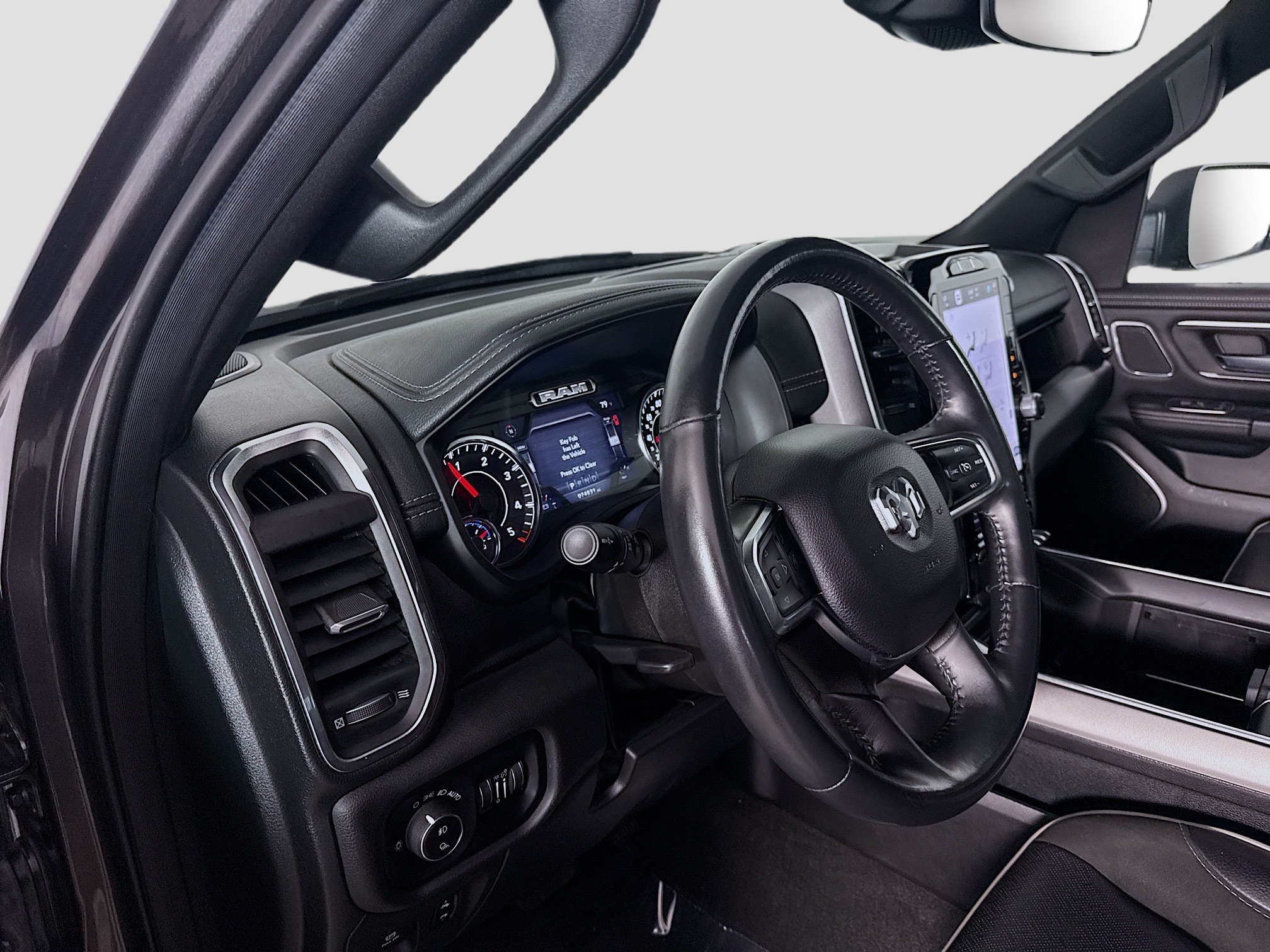 Used 2023 RAM 1500 Laramie AWD/4WD image 23
