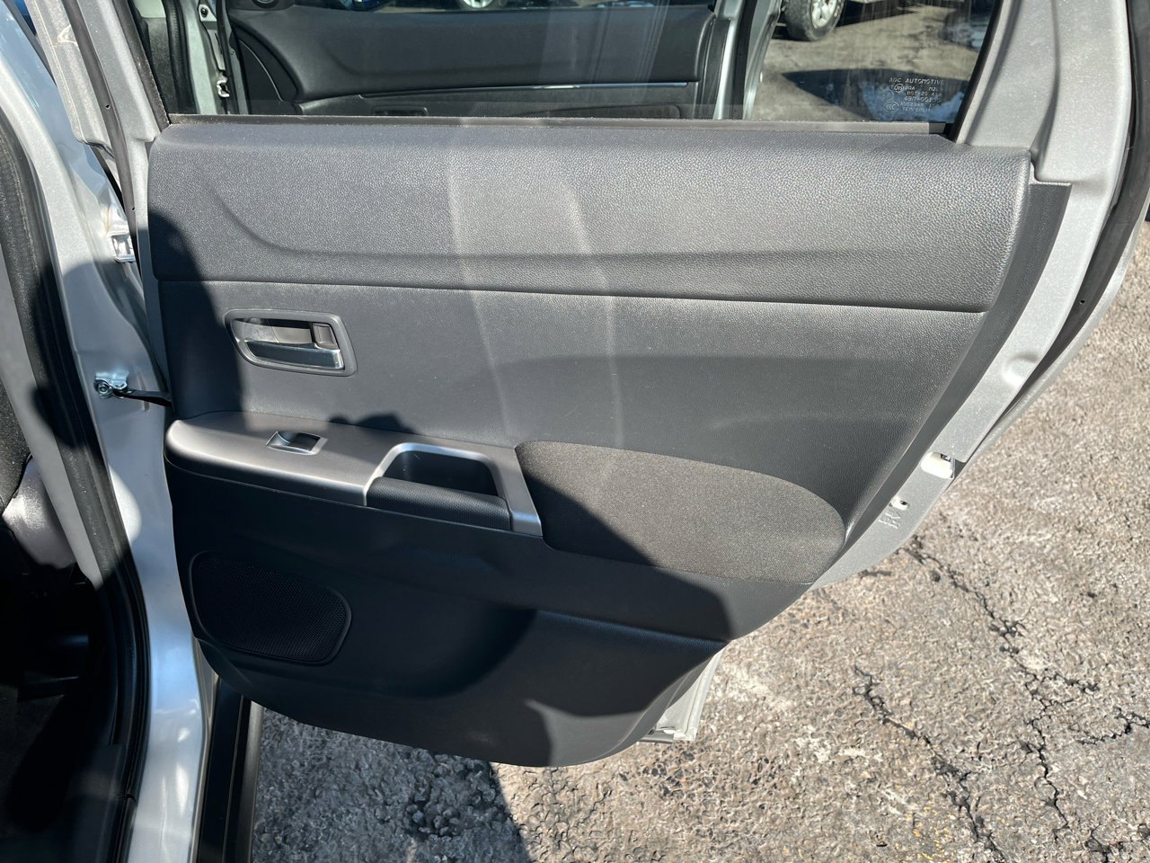 Used 2018 Mitsubishi Outlander Sport ES image 30