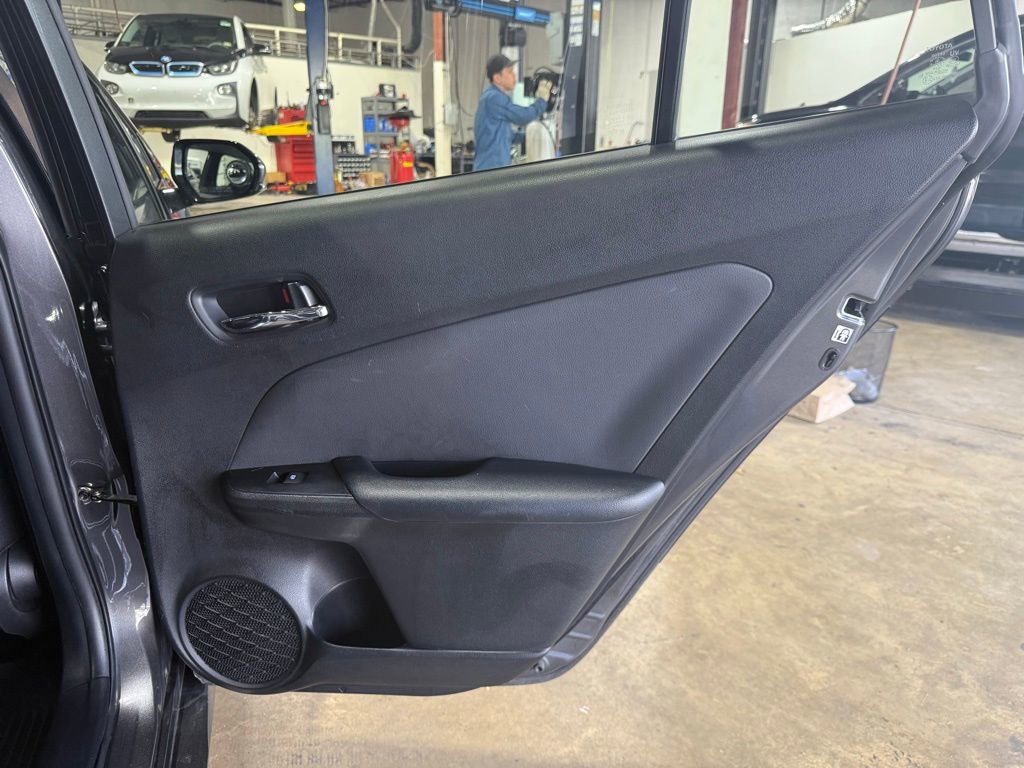 Used 2017 Toyota Prius Three w/ Advanced Technology Package image 23