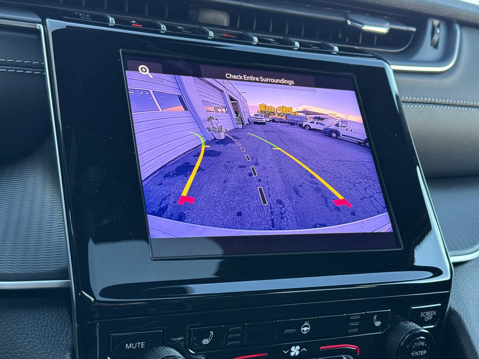 New 2025 Jeep Grand Cherokee Altitude w/ Trailer Tow Package image 19