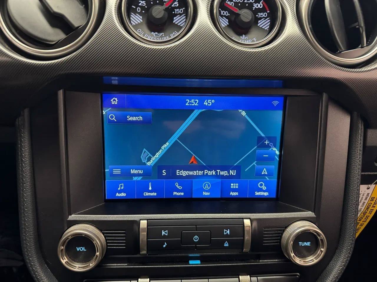 Used 2020 Ford Mustang Shelby GT500 w/ Technology Package RWD image 11
