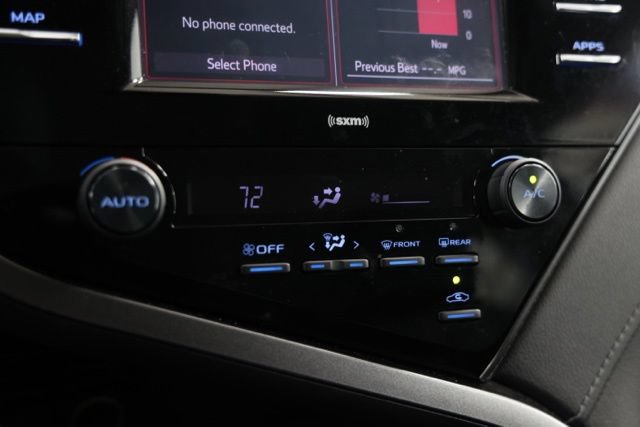 Used 2020 Toyota Camry SE FWD image 22