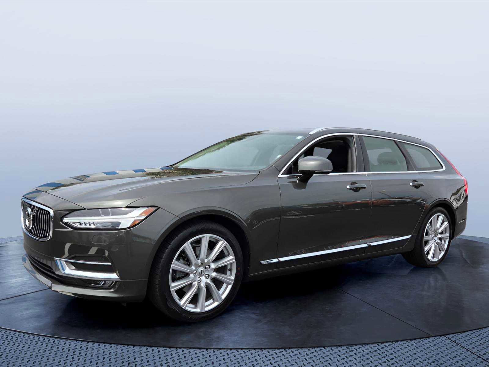 Used 2018 Volvo V90 T5 Inscription image 2