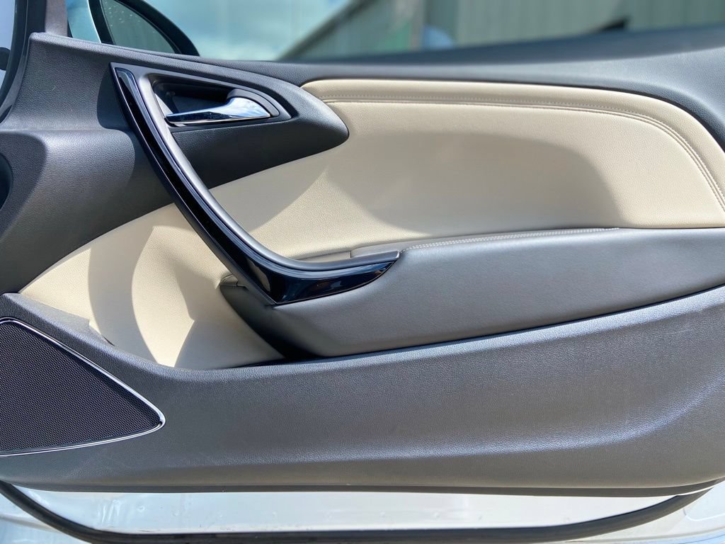 Used 2019 Buick Cascada Premium FWD image 24