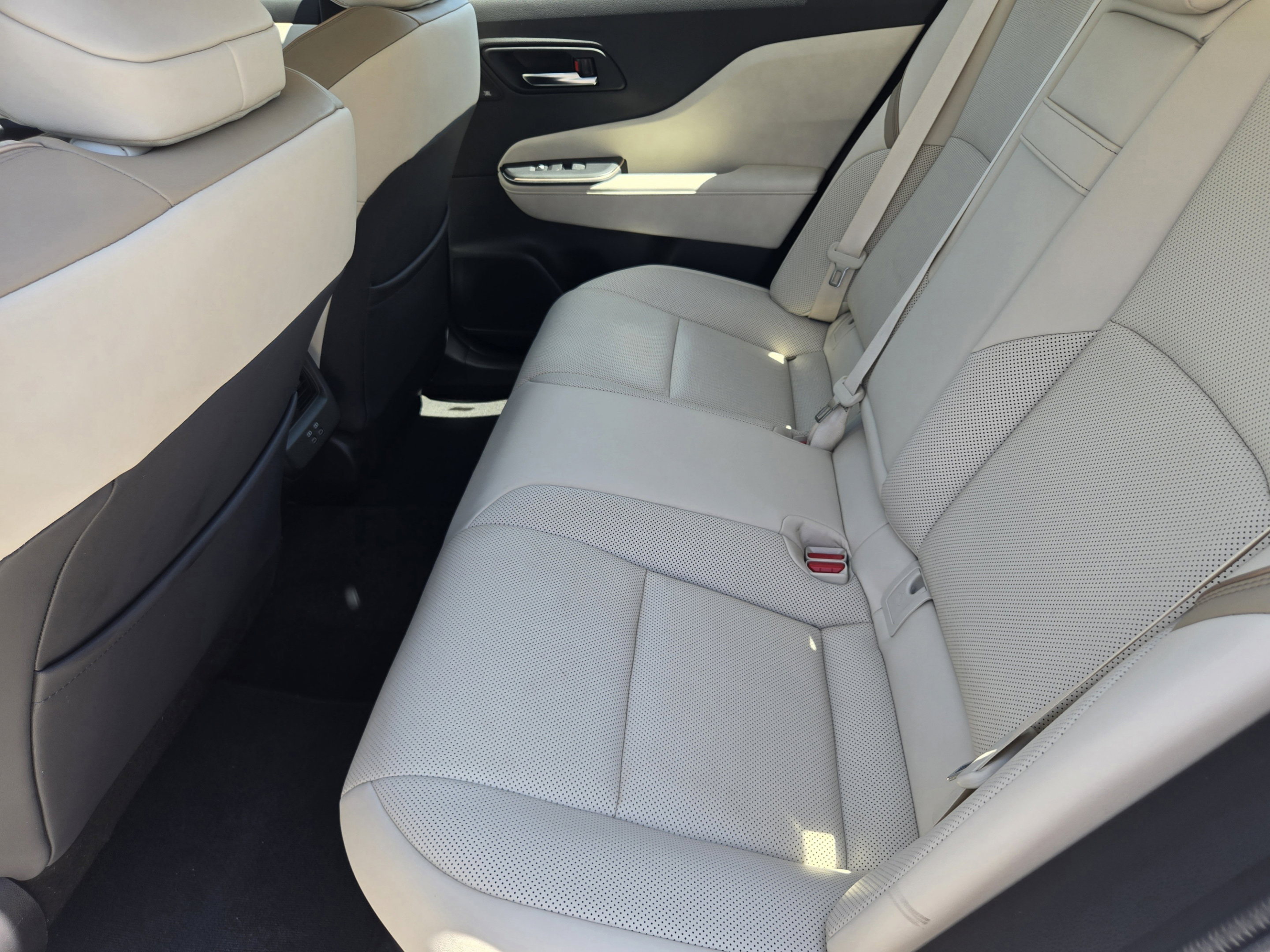 Used 2023 Toyota Crown AWD/4WD image 26