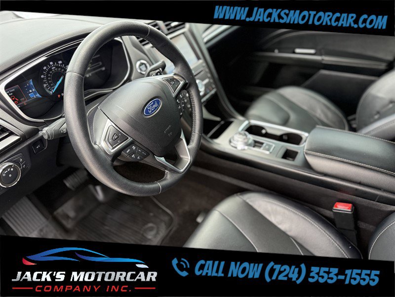 Used 2020 Ford Fusion Titanium AWD/4WD image 18