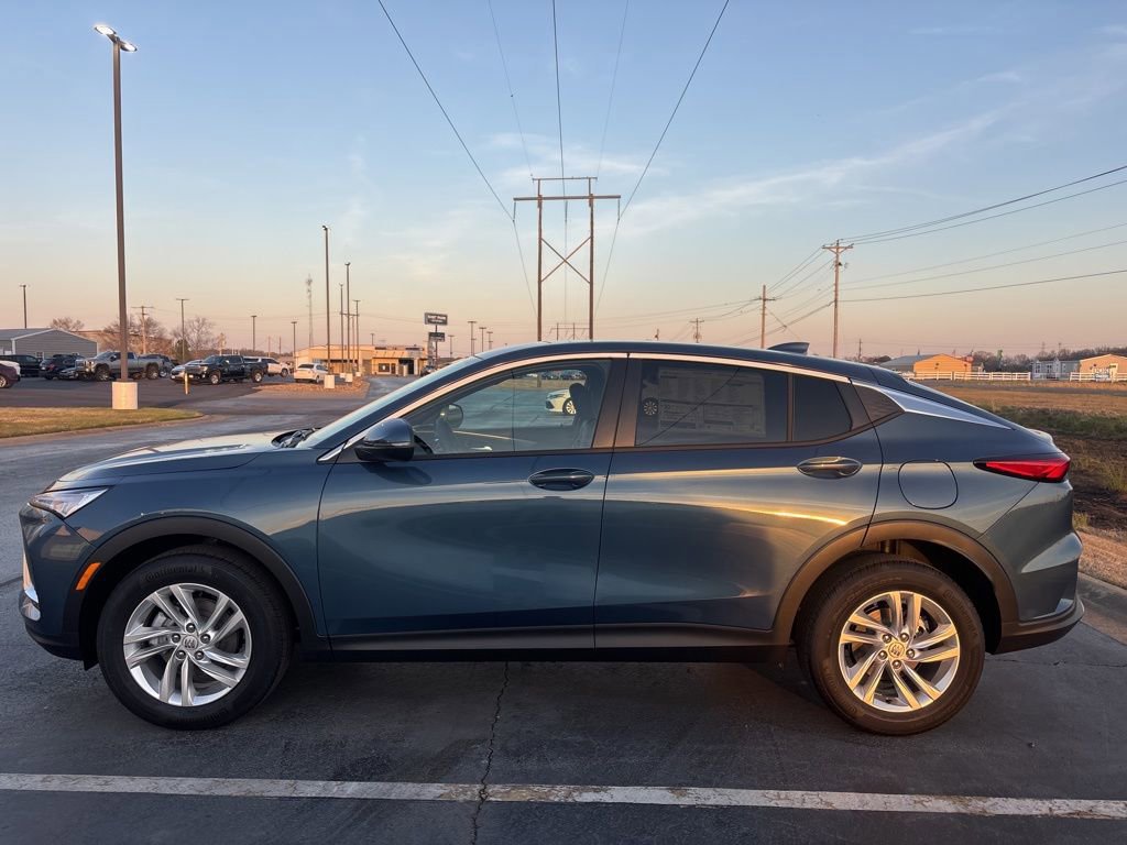 New 2026 Buick Envista Preferred w/ Convenience I Package FWD image 2