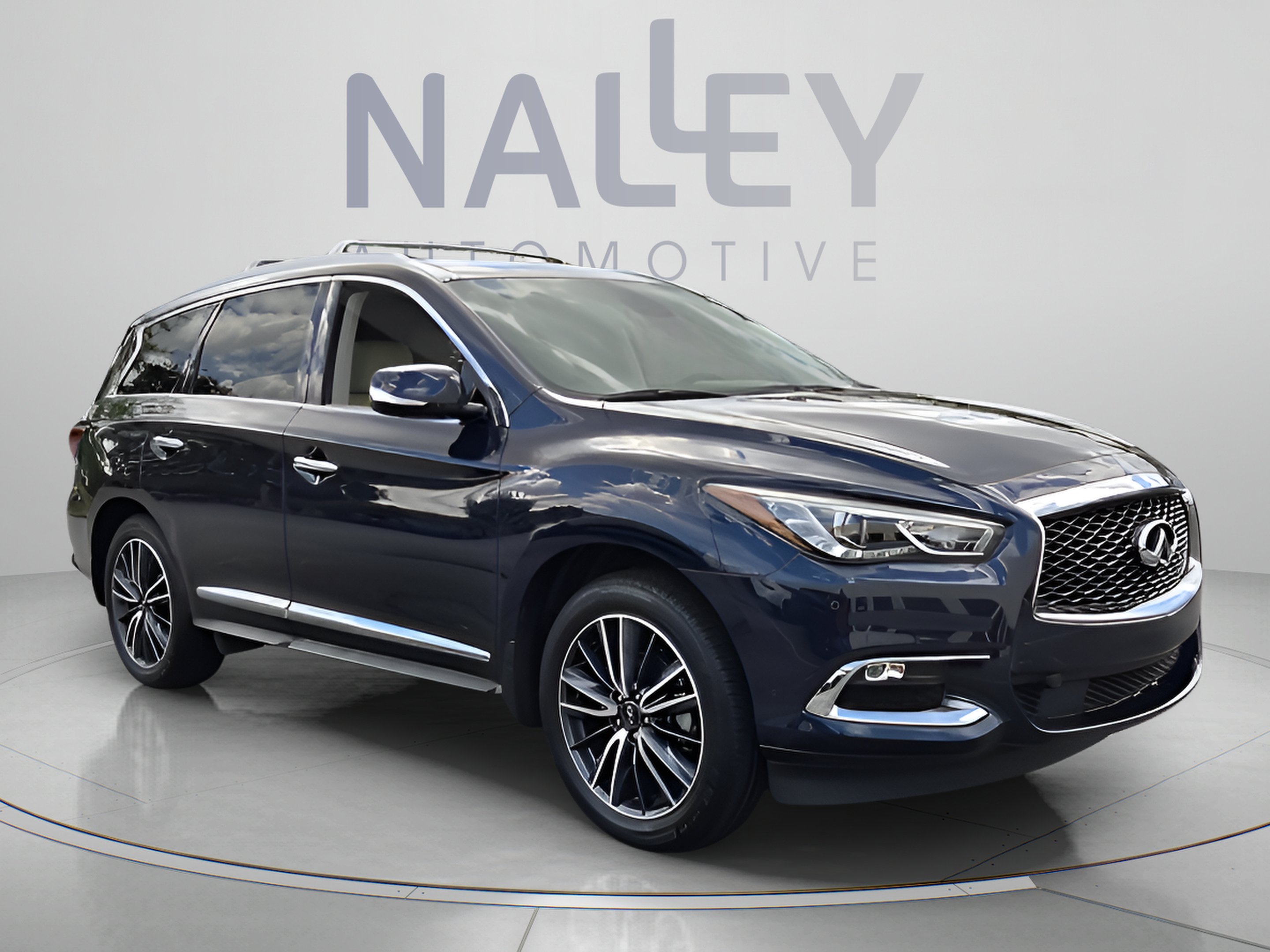 Used 2020 INFINITI QX60 Luxe w/ Sensory Package FWD image 7