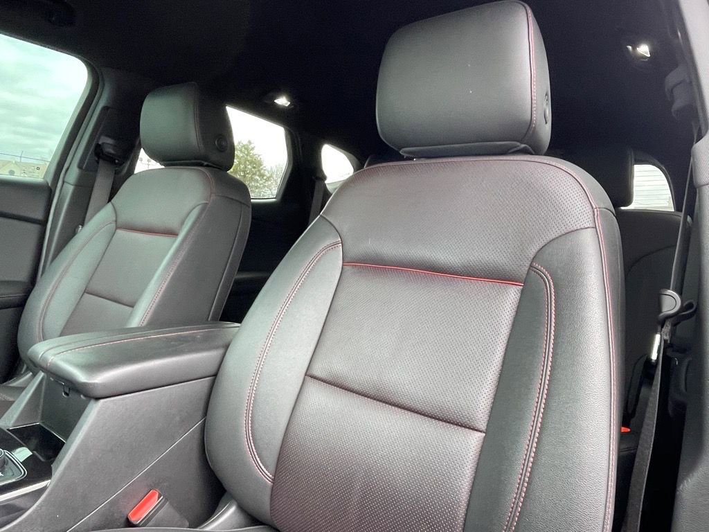 Used 2021 Chevrolet Blazer RS w/ Enhanced Convenience Package image 20