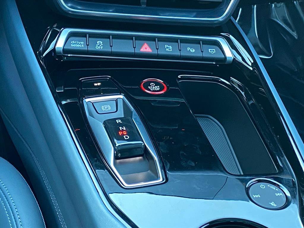 Used 2022 Audi e-tron GT Prestige w/ Prestige Package image 12