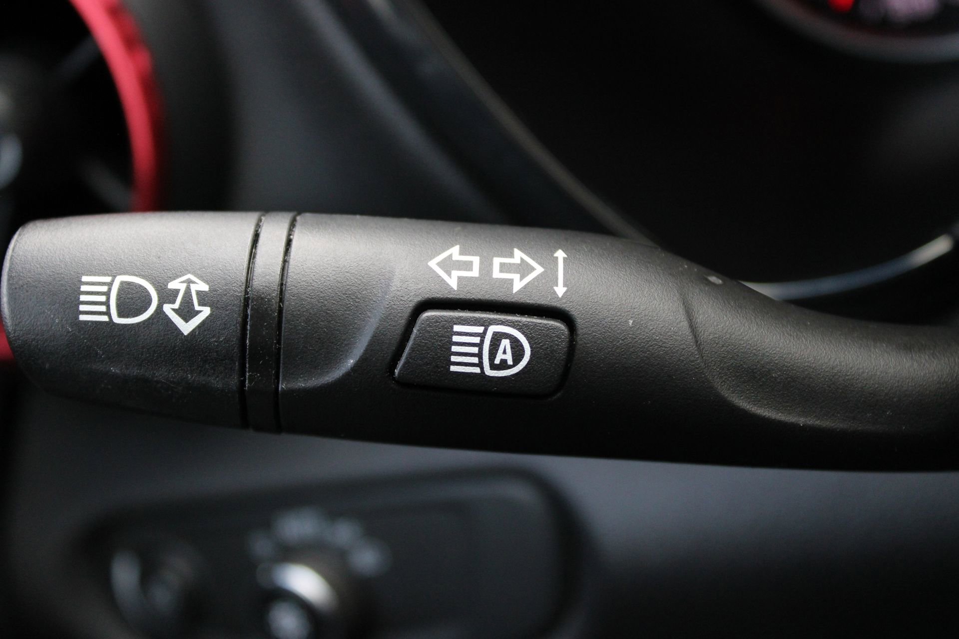 Used 2020 Chevrolet Blazer RS FWD image 31