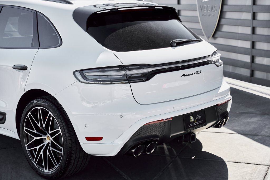 Used 2025 Porsche Macan GTS AWD/4WD image 10