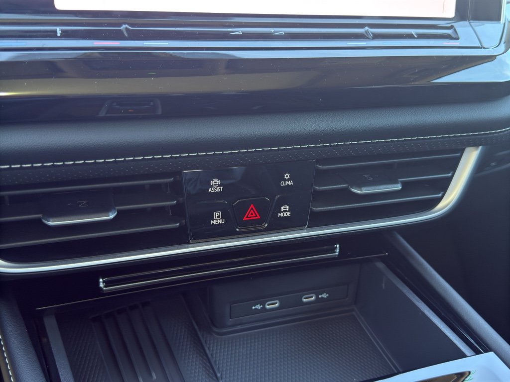 New 2026 Volkswagen Atlas SE FWD image 21