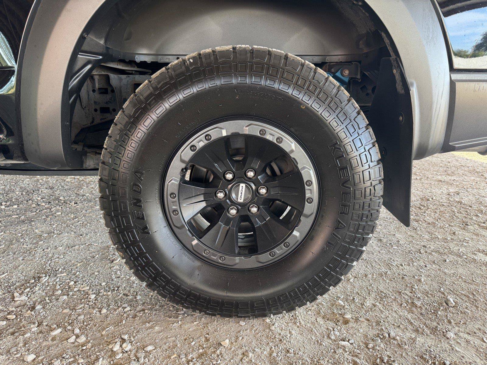 Used 2017 Ford F150 Raptor w/ Equipment Group 802A Luxury AWD/4WD image 44