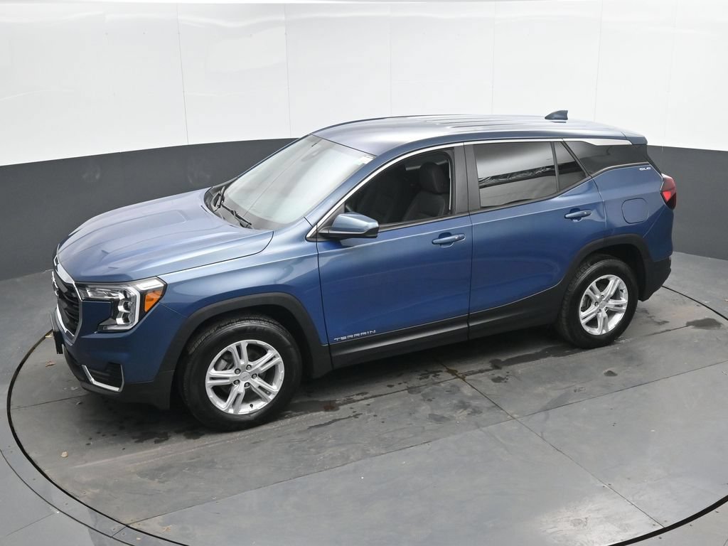 Used 2024 GMC Terrain SLE AWD/4WD image 40
