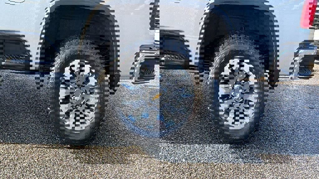 Certified 2022 Chevrolet Silverado 2500 LT w/ Convenience Package image 9