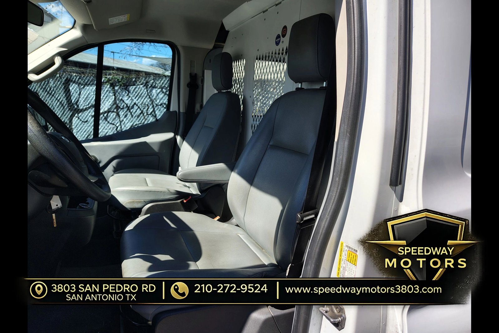 Used 2019 Ford Transit 250 130 Low Roof RWD image 9