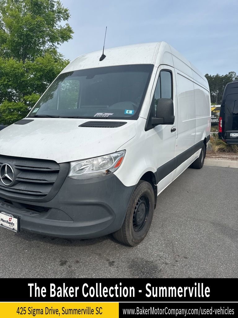 Used 2022 Mercedes-Benz Sprinter 2500 image 1
