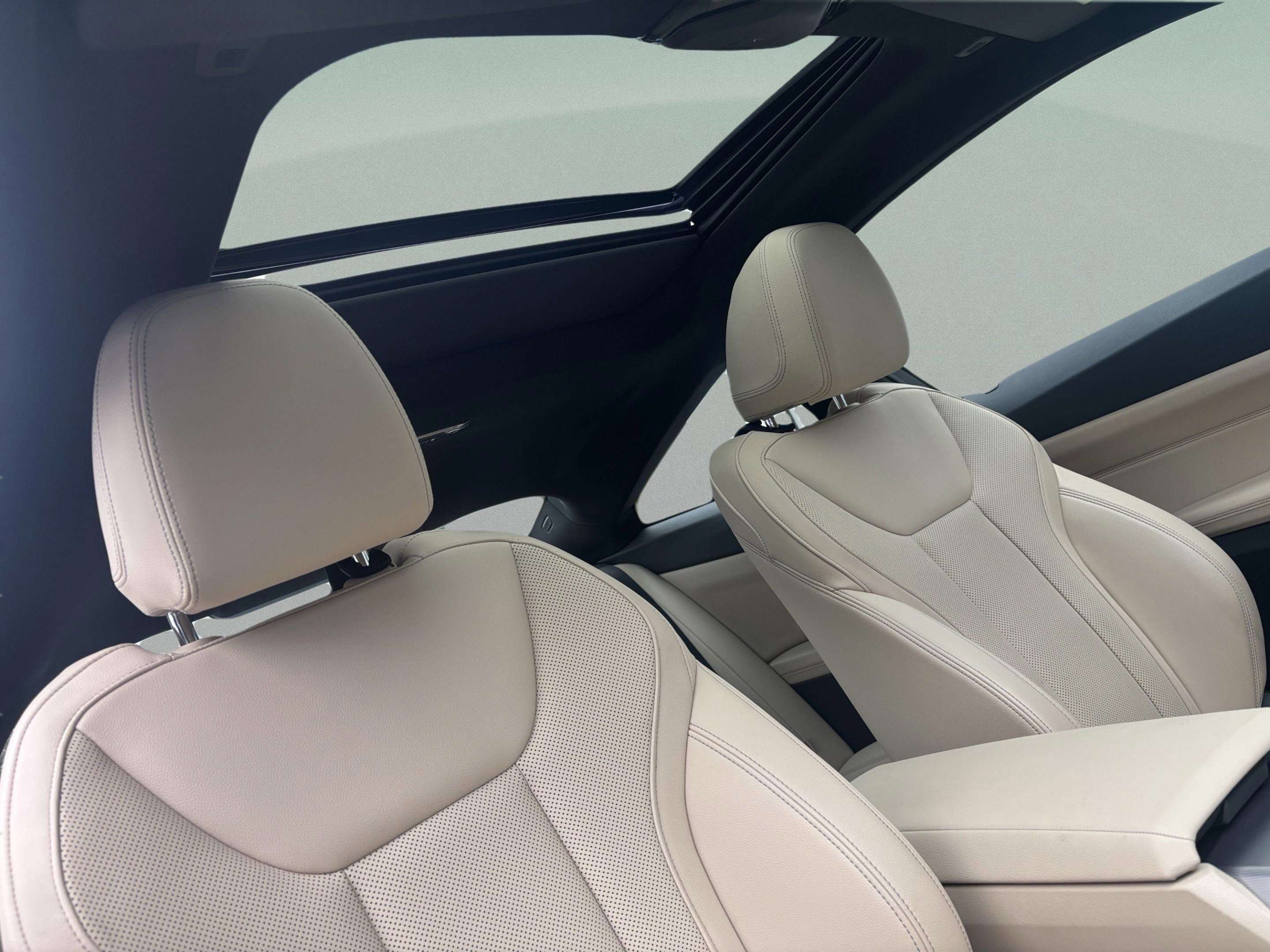 Used 2023 BMW 430i xDrive Coupe w/ M Sport Package image 24