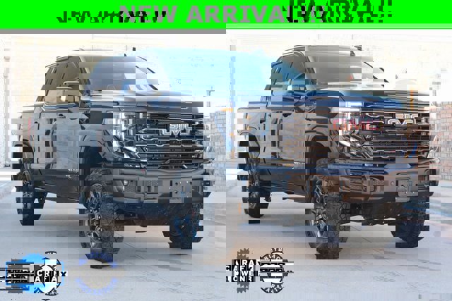 Used 2024 GMC Sierra 1500 AT4X image 1