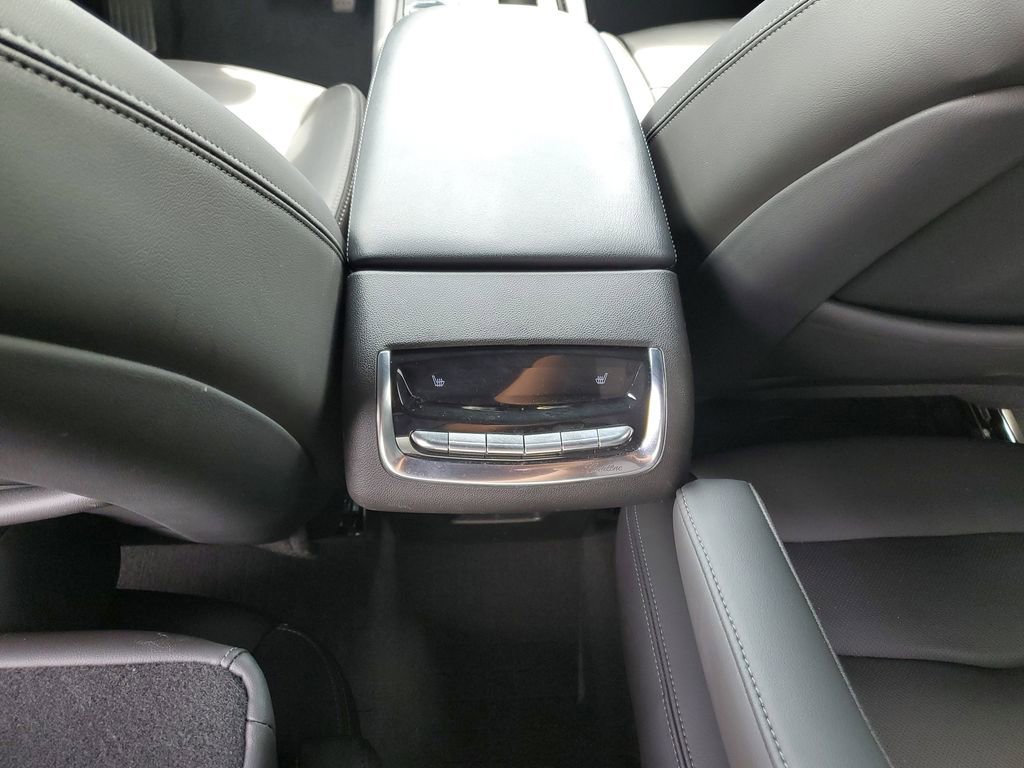 Used 2023 Cadillac XT6 Premium Luxury image 14