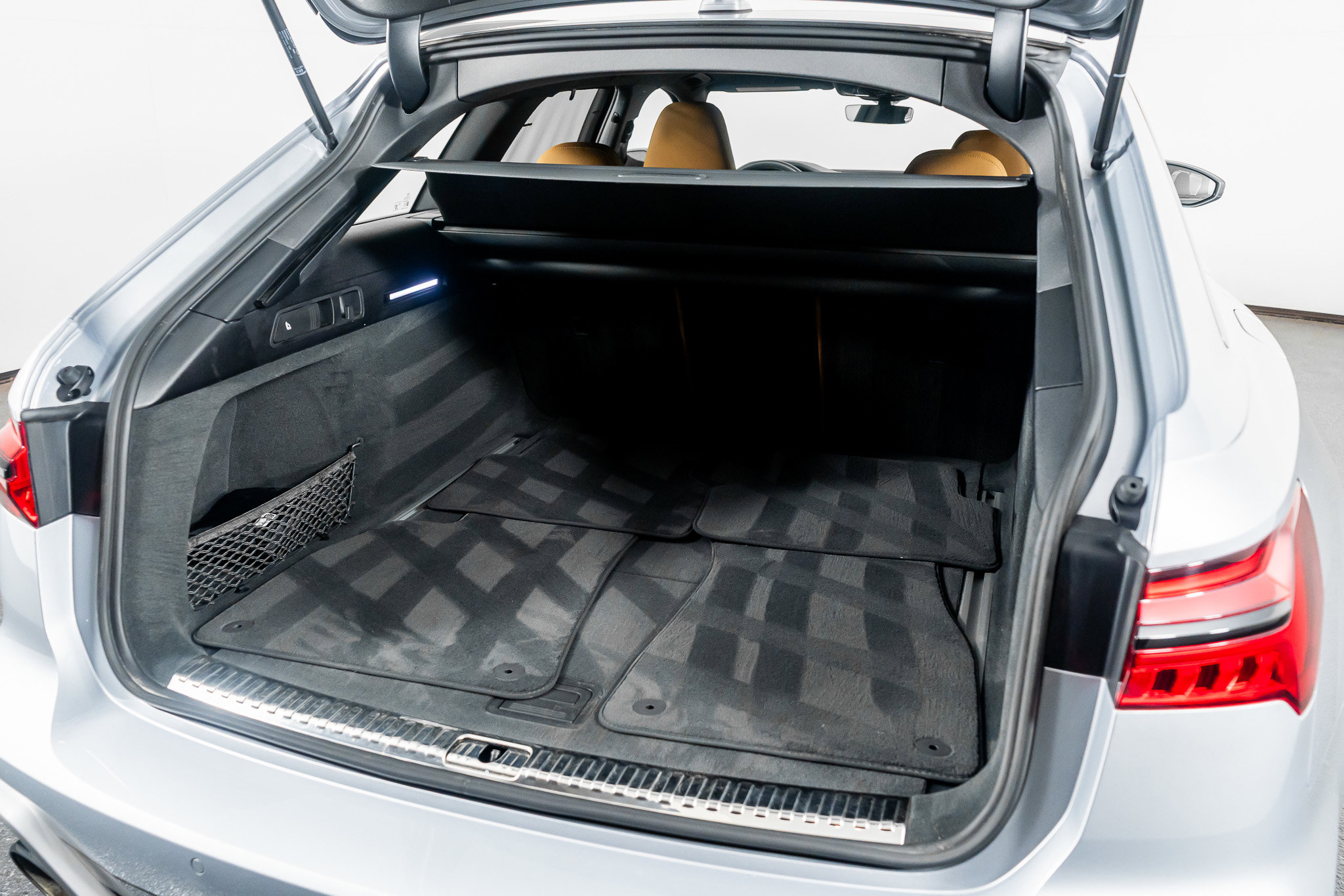 Used 2025 Audi RS 6 performance image 58