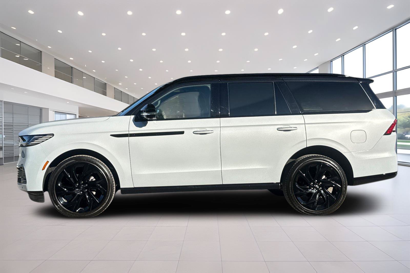 Used 2026 Lincoln Navigator Black Label AWD/4WD image 7