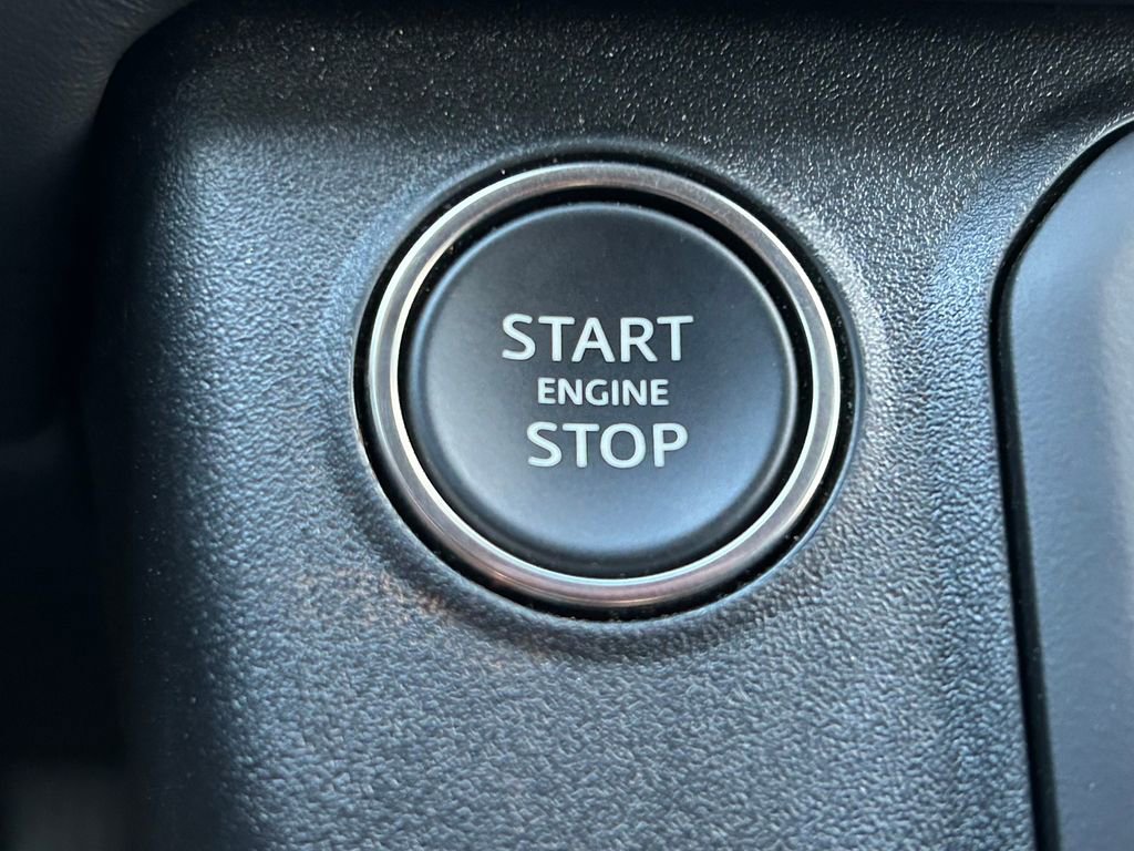 Used 2024 Land Rover Defender 130 Outbound AWD/4WD image 30