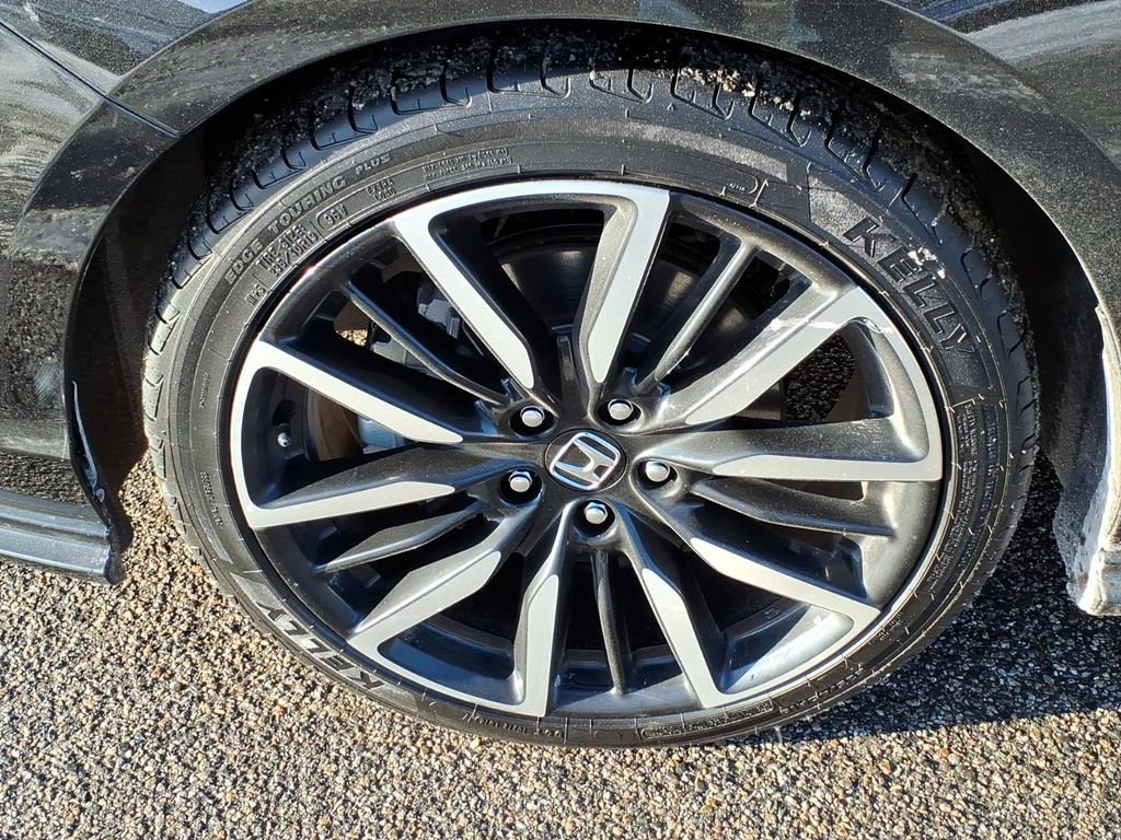 Used 2024 Honda Accord Touring image 9