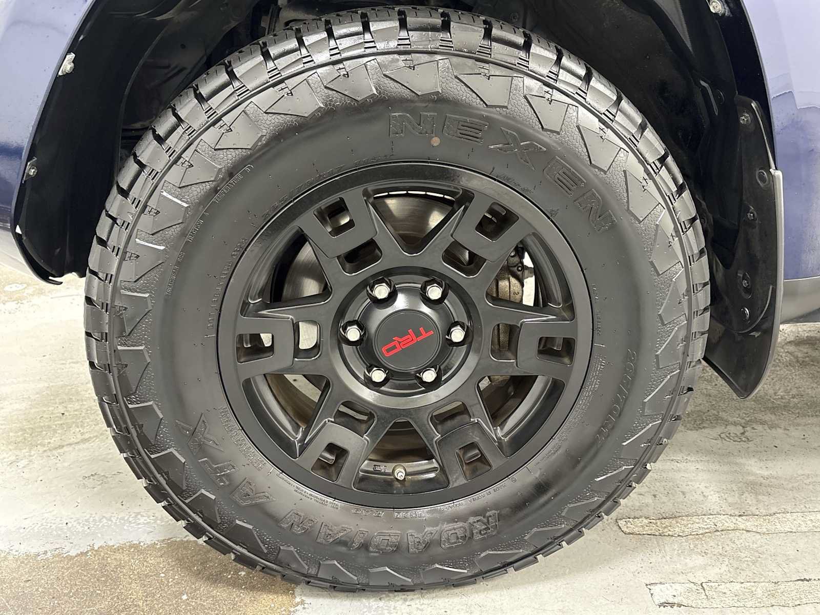 Certified 2018 Toyota 4Runner TRD Off-Road Premium AWD/4WD image 10