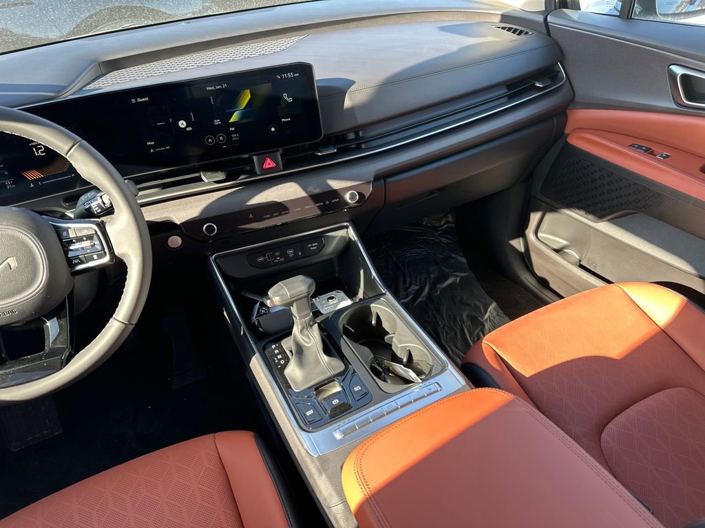 New 2026 Kia Carnival EX FWD image 17