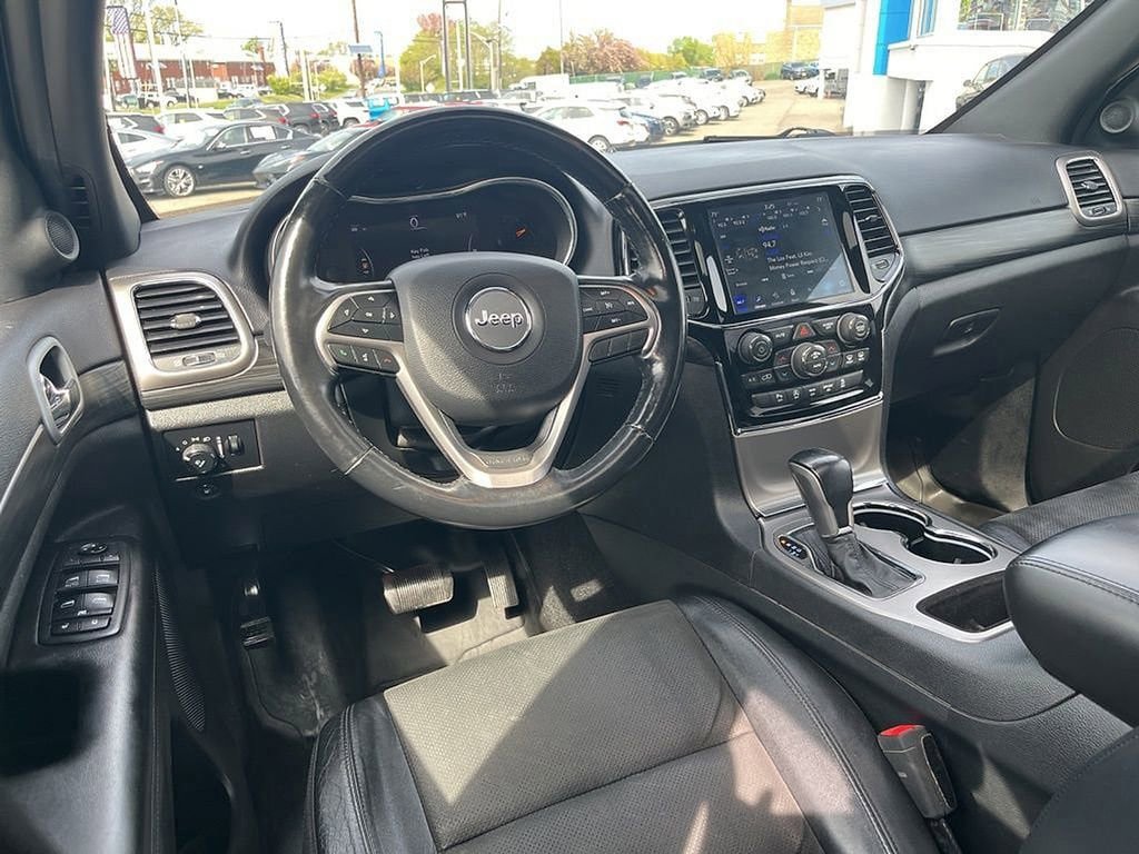 Used 2019 Jeep Grand Cherokee Altitude AWD/4WD image 19