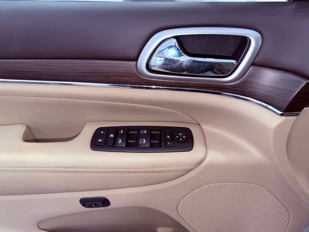 Used 2018 Jeep Grand Cherokee Overland image 20