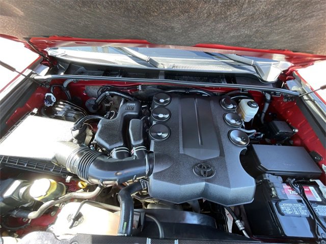 Used 2020 Toyota 4Runner SR5 image 33