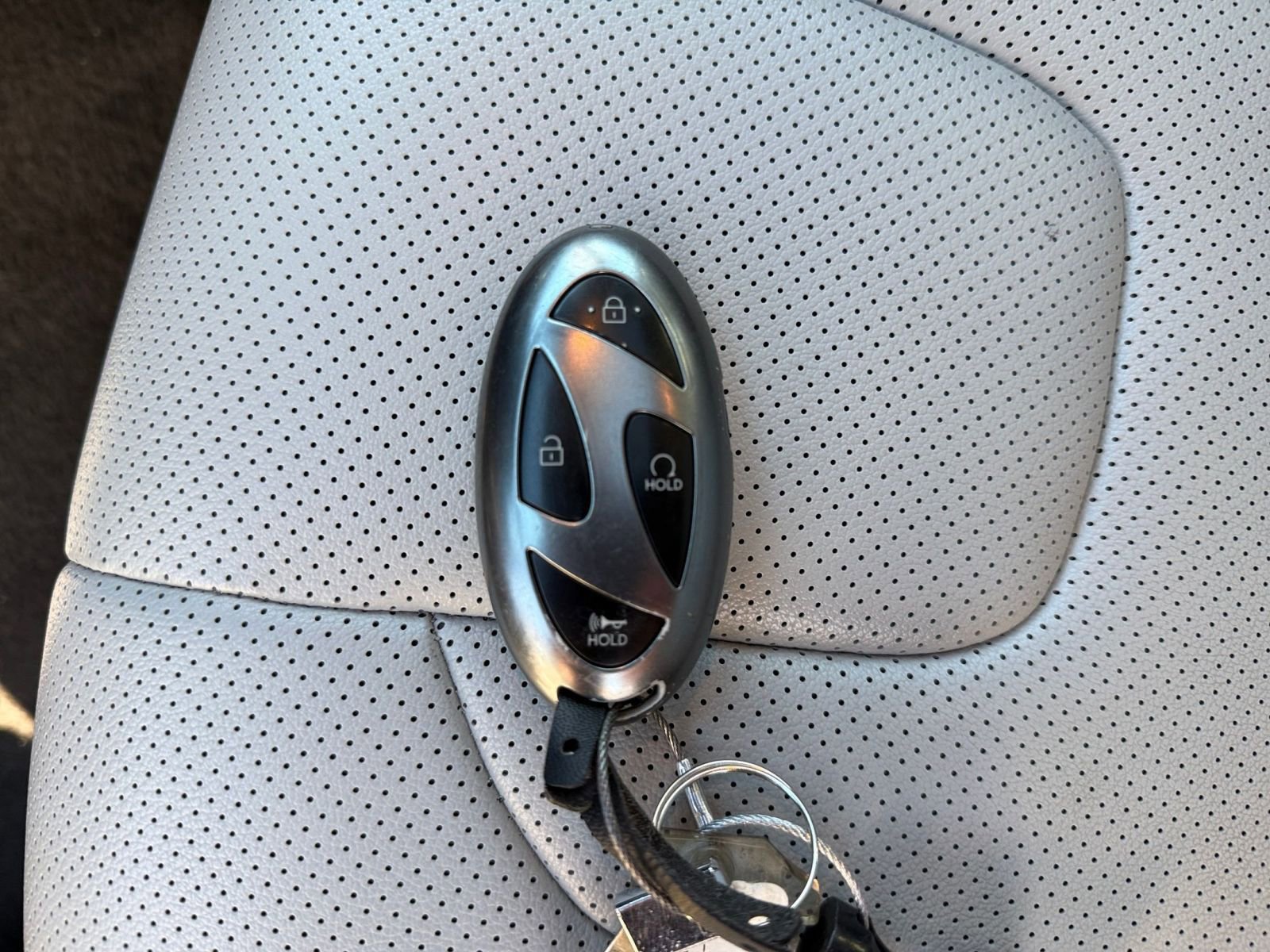 Used 2025 Hyundai Elantra Limited image 27