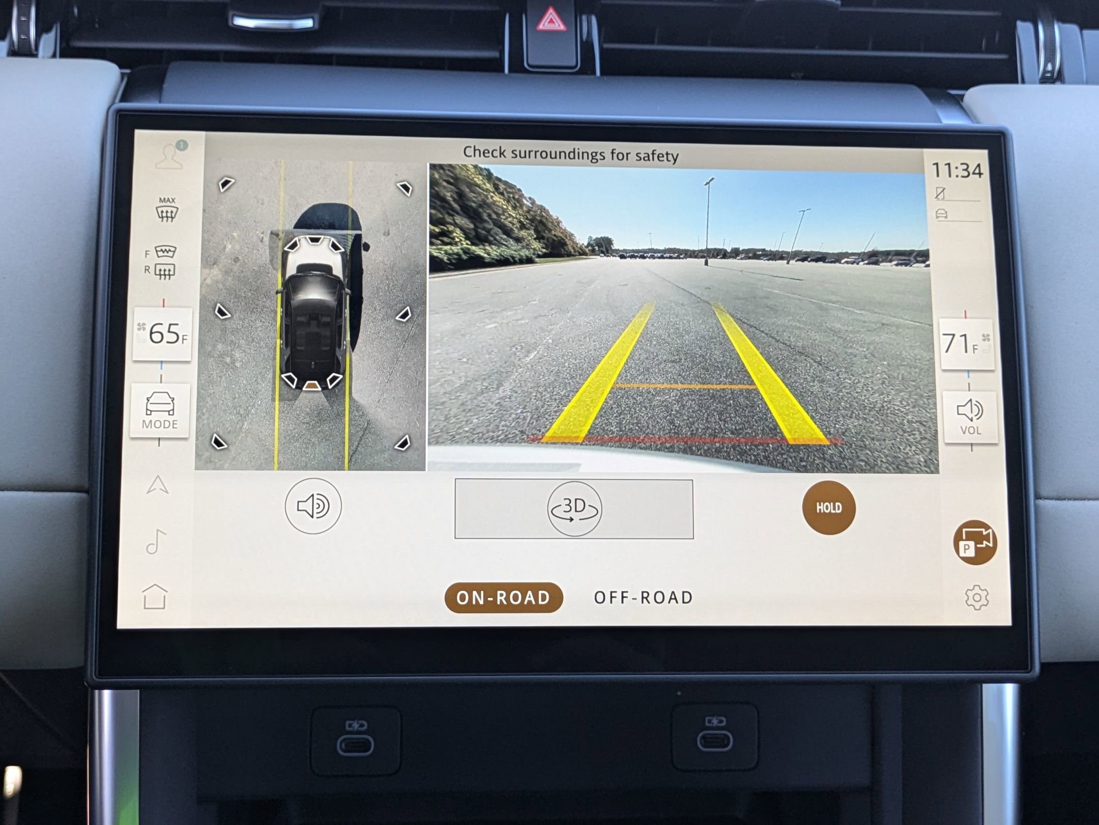 New 2025 Land Rover Discovery Sport S image 15