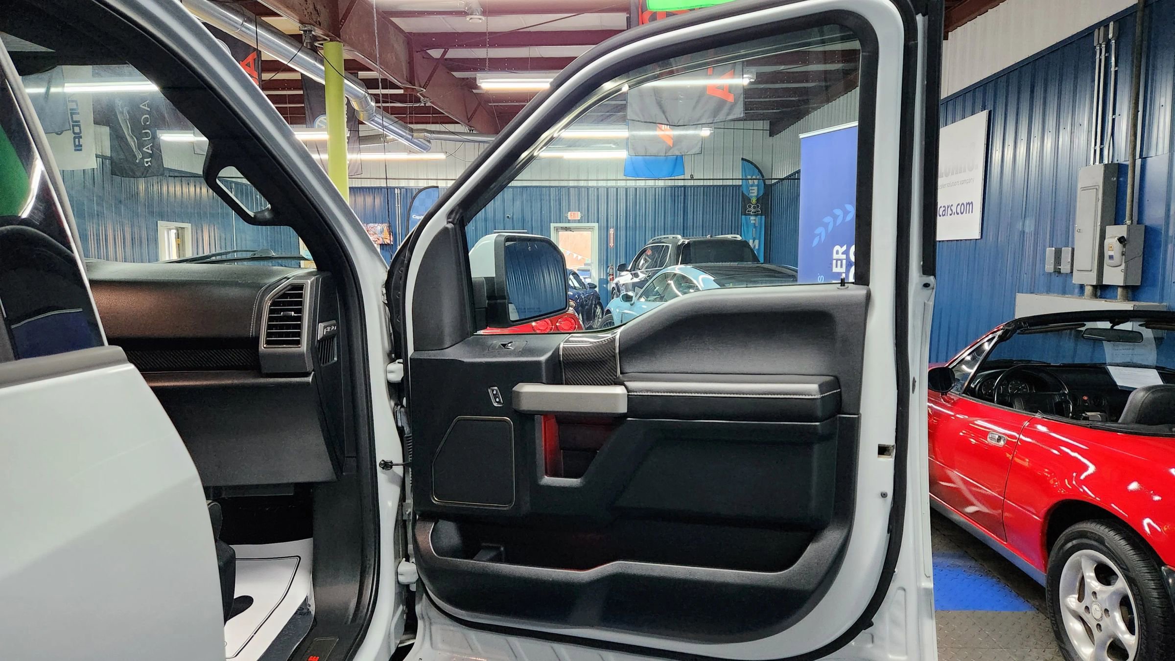 Used 2017 Ford F150 Raptor w/ Equipment Group 802A Luxury image 14