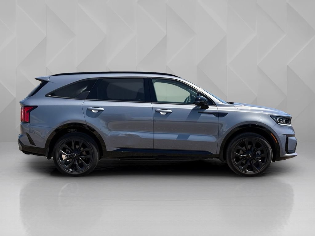 Certified 2023 Kia Sorento SX AWD/4WD image 4