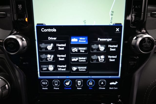 Used 2020 RAM 1500 Limited w/ Black Appearance Package AWD/4WD image 17
