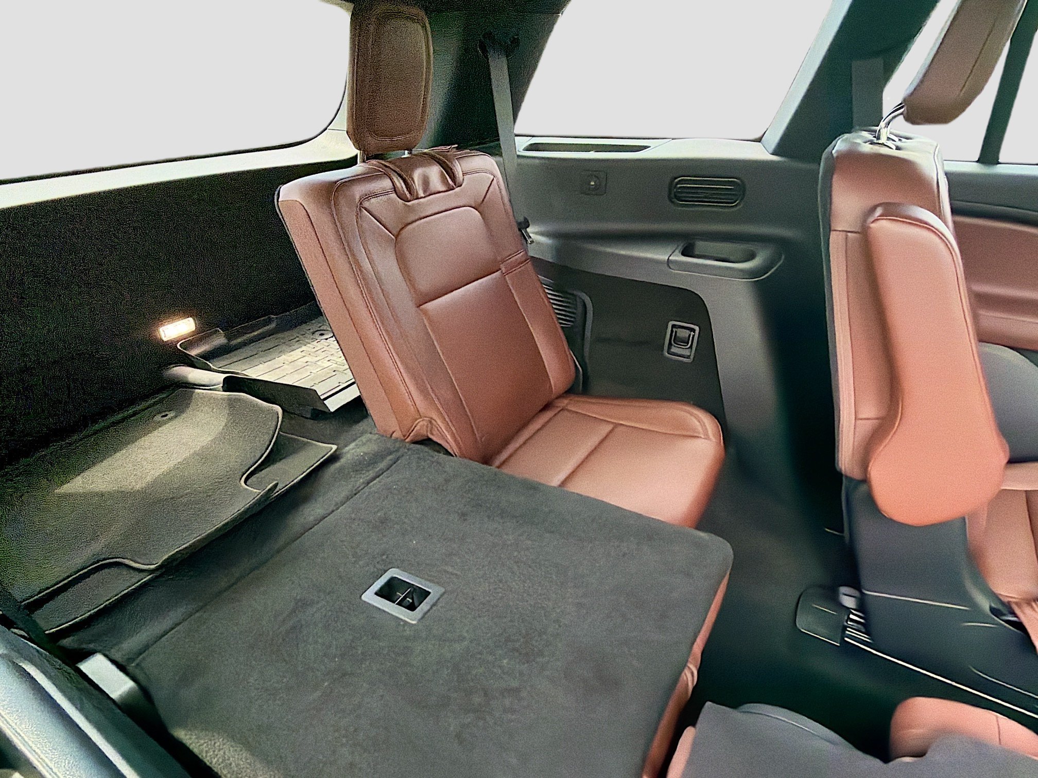 Used 2025 Lincoln Aviator Reserve w/ Illumination Package RWD image 28