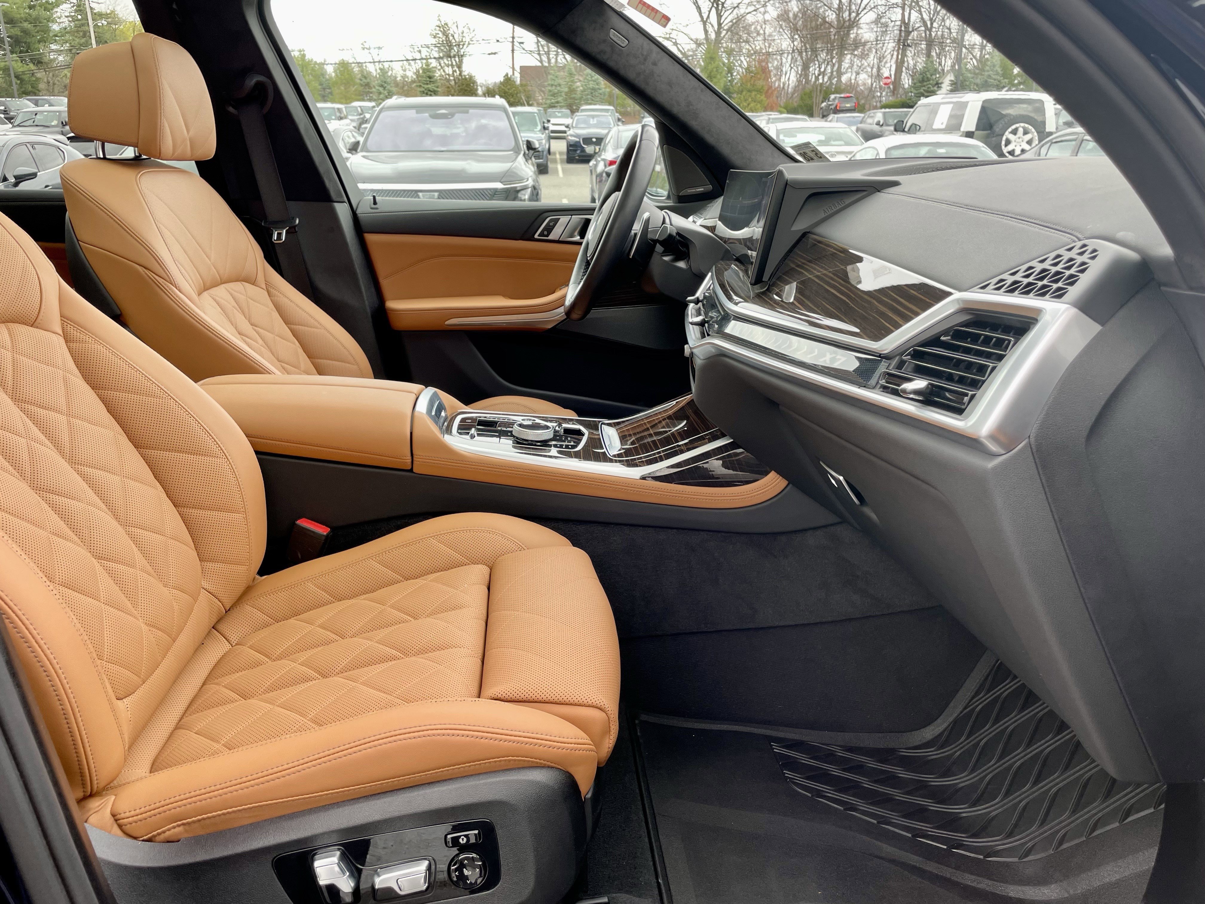 Used 2024 BMW X7 xDrive40i w/ M Sport Package image 15
