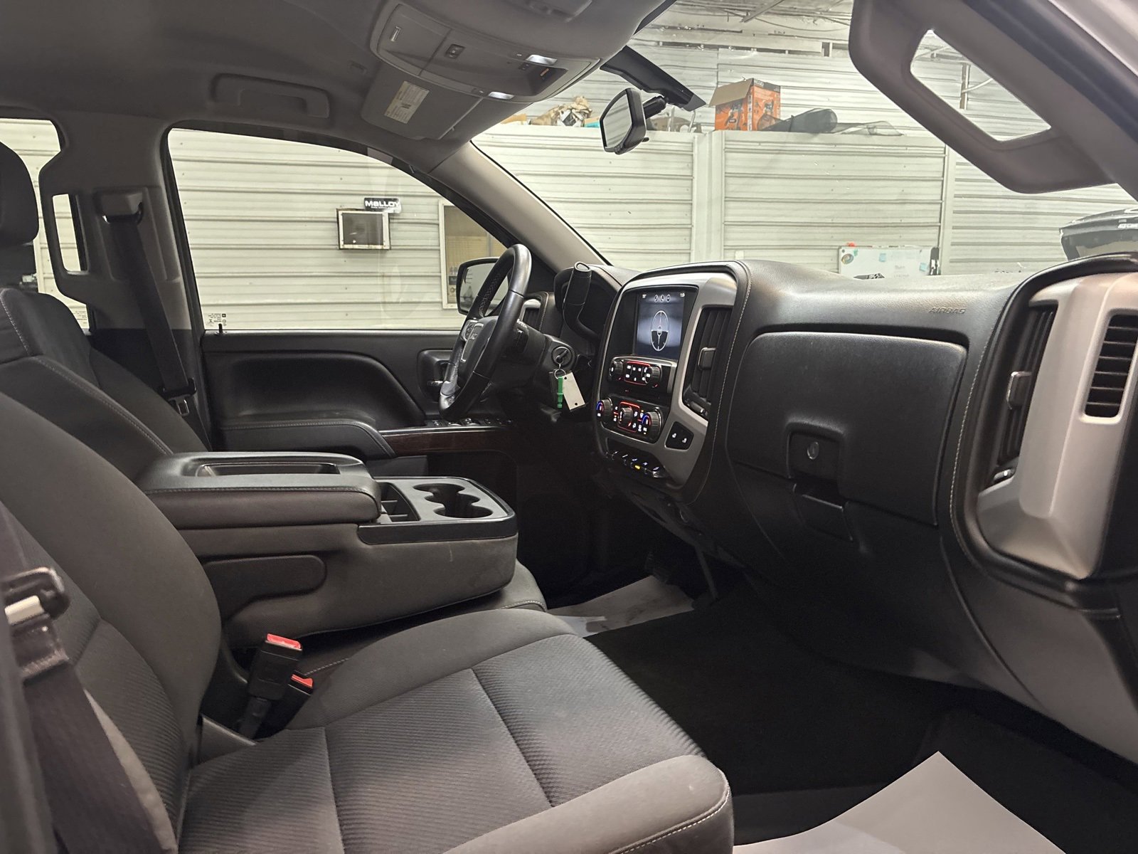 Used 2015 GMC Sierra 1500 SLE w/ Carbon-22 Edition image 27
