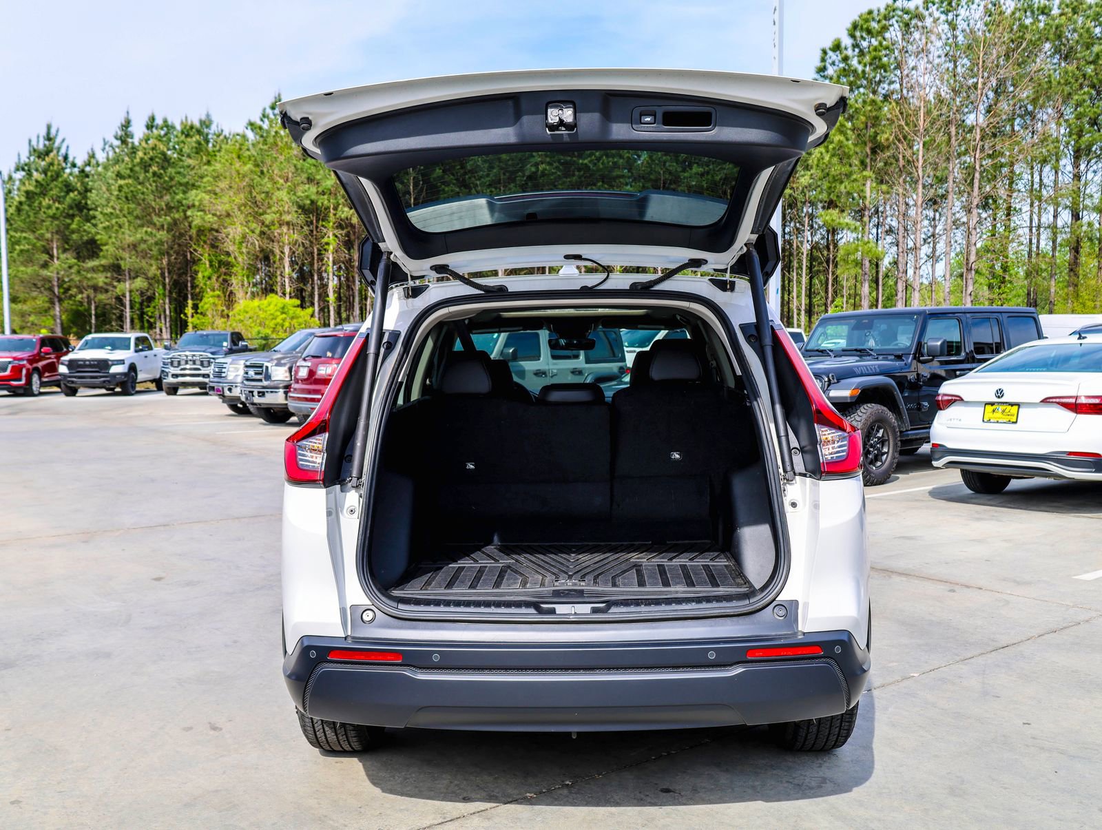 Used 2025 Honda CR-V EX-L image 7