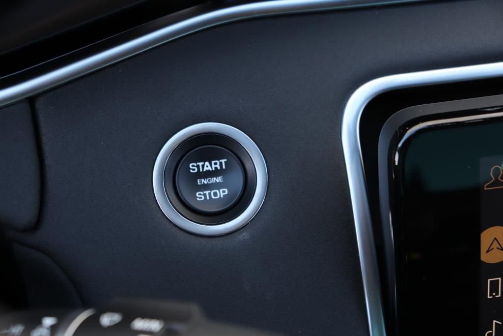 Used 2023 Land Rover Range Rover Evoque SE image 44