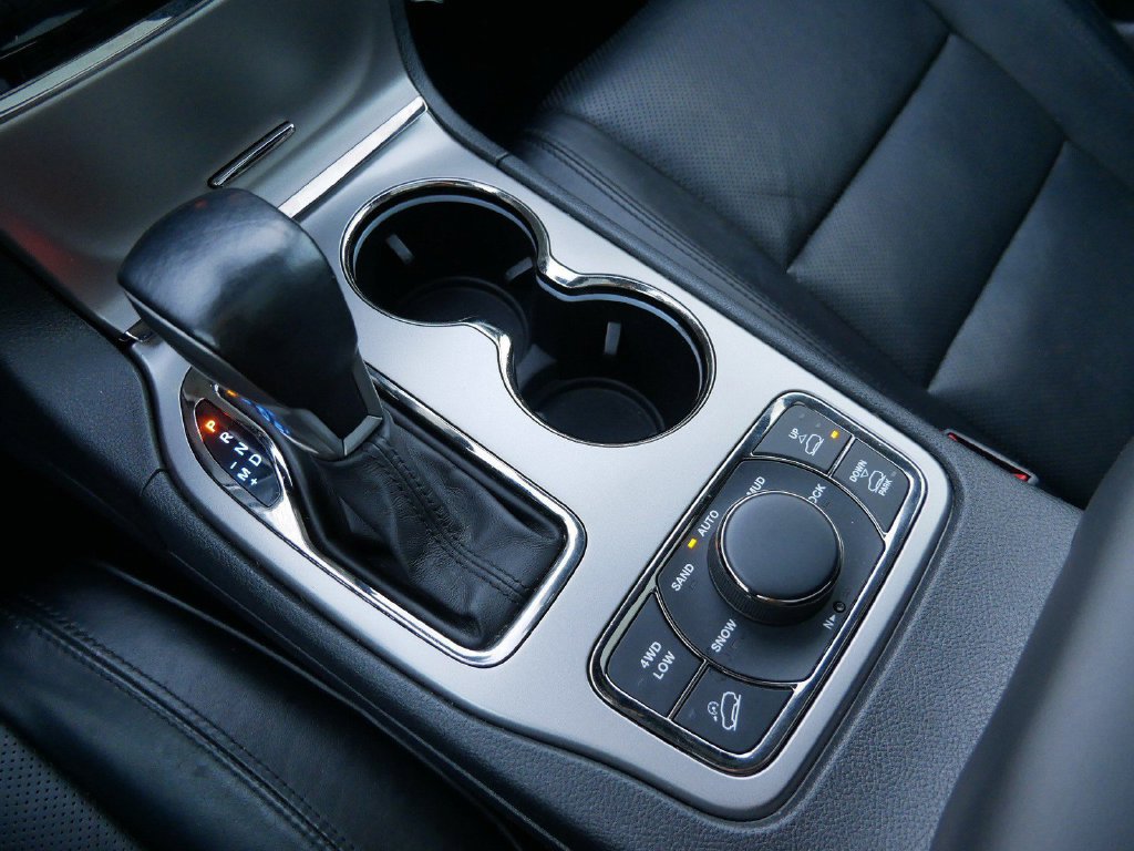 Used 2020 Jeep Grand Cherokee High Altitude AWD/4WD image 24