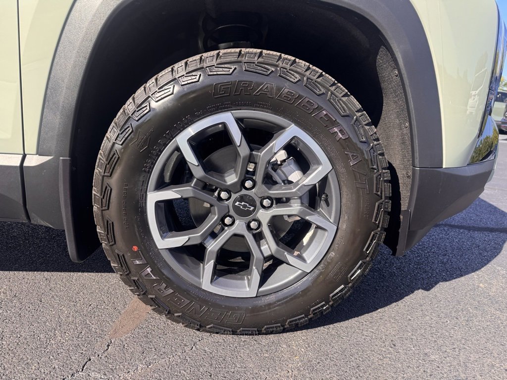 New 2026 Chevrolet Equinox ACTIV w/ Convenience Package III image 31