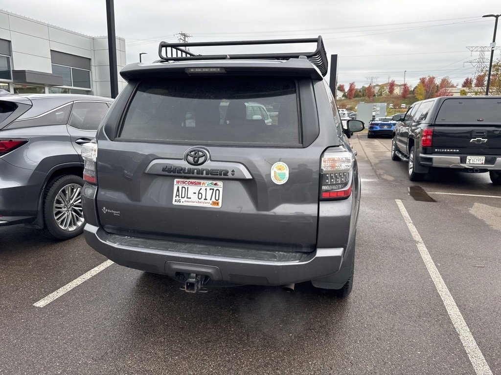 Used 2022 Toyota 4Runner SR5 Premium image 11