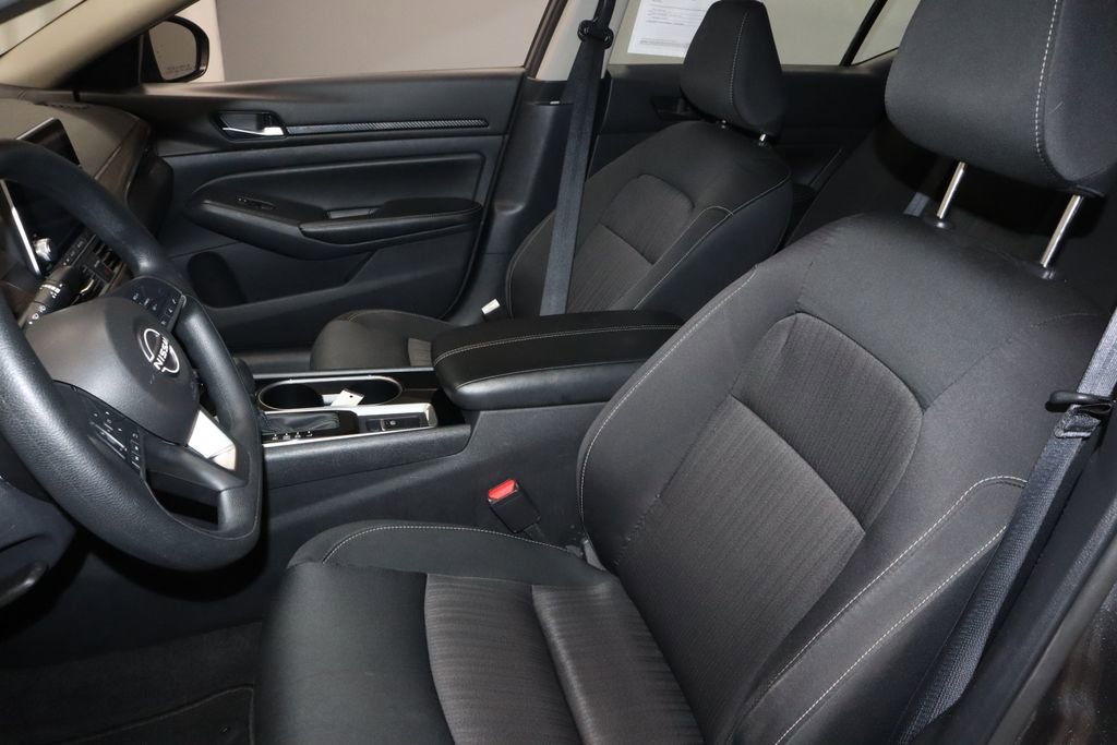 Certified 2024 Nissan Altima 2.5 SV AWD/4WD image 25