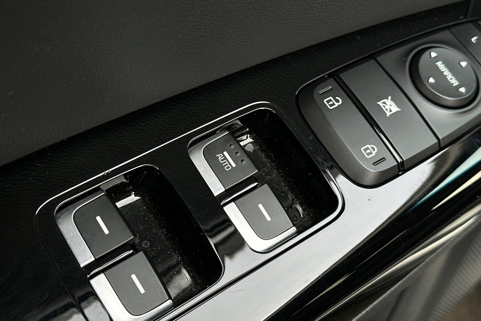 Certified 2022 Kia Sportage Nightfall Edition w/ Nightfall Fwd Premium Package image 12