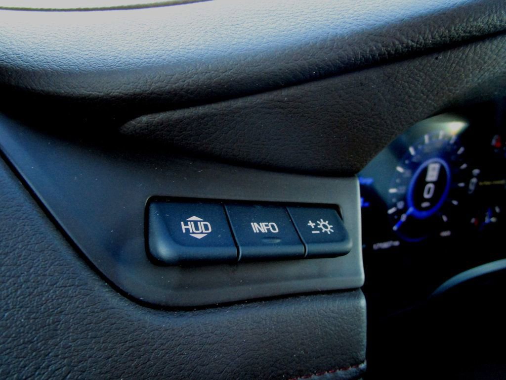 Used 2017 Cadillac Escalade ESV Luxury image 30